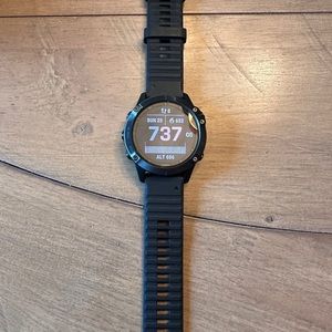Garmin Fenix 6 Sapphire 47mm, w/ 2 Extra Bands